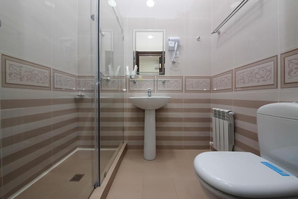 Hotel Globus Taszkent Zewnętrze zdjęcie